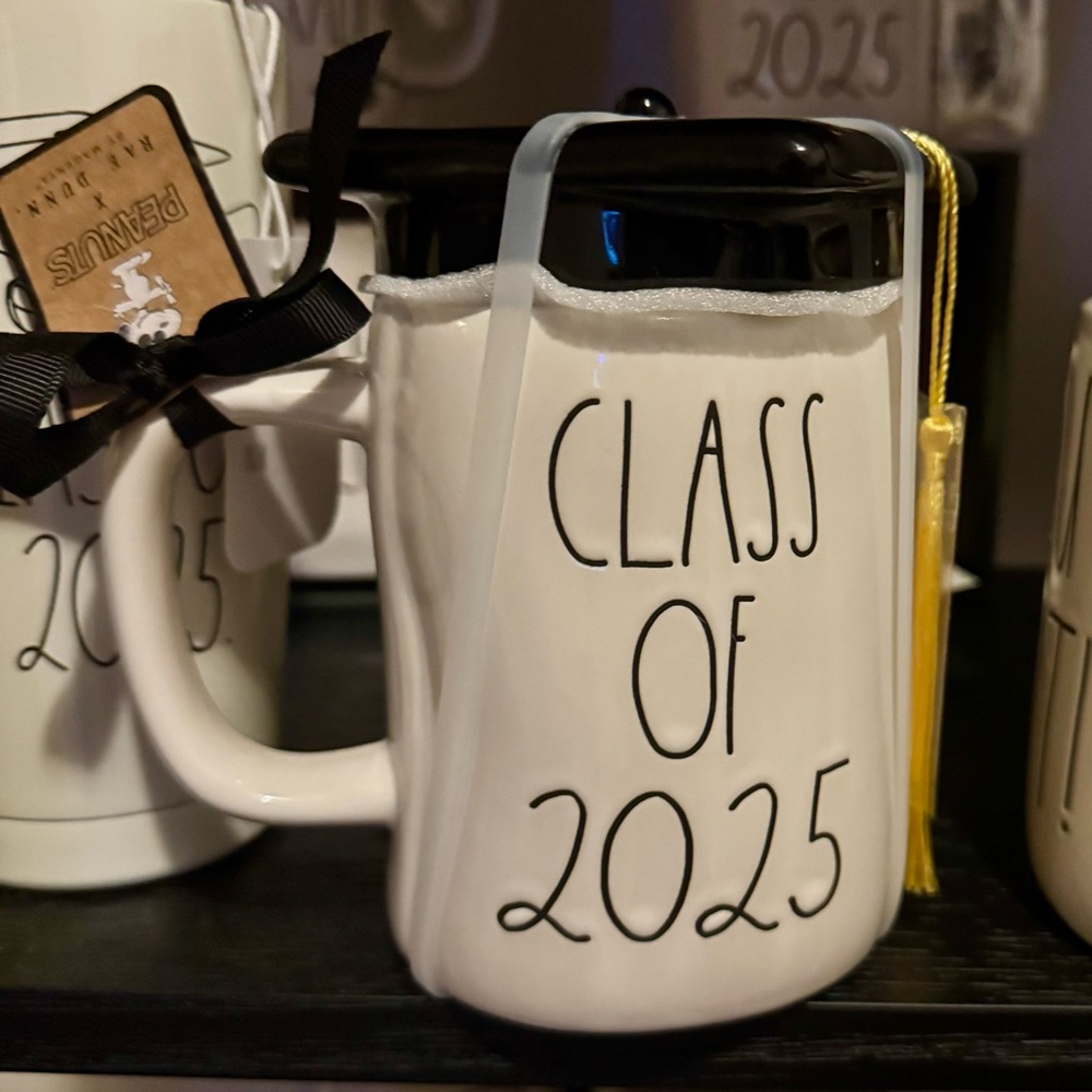 Rae Dunn Class of 2025 - Mug